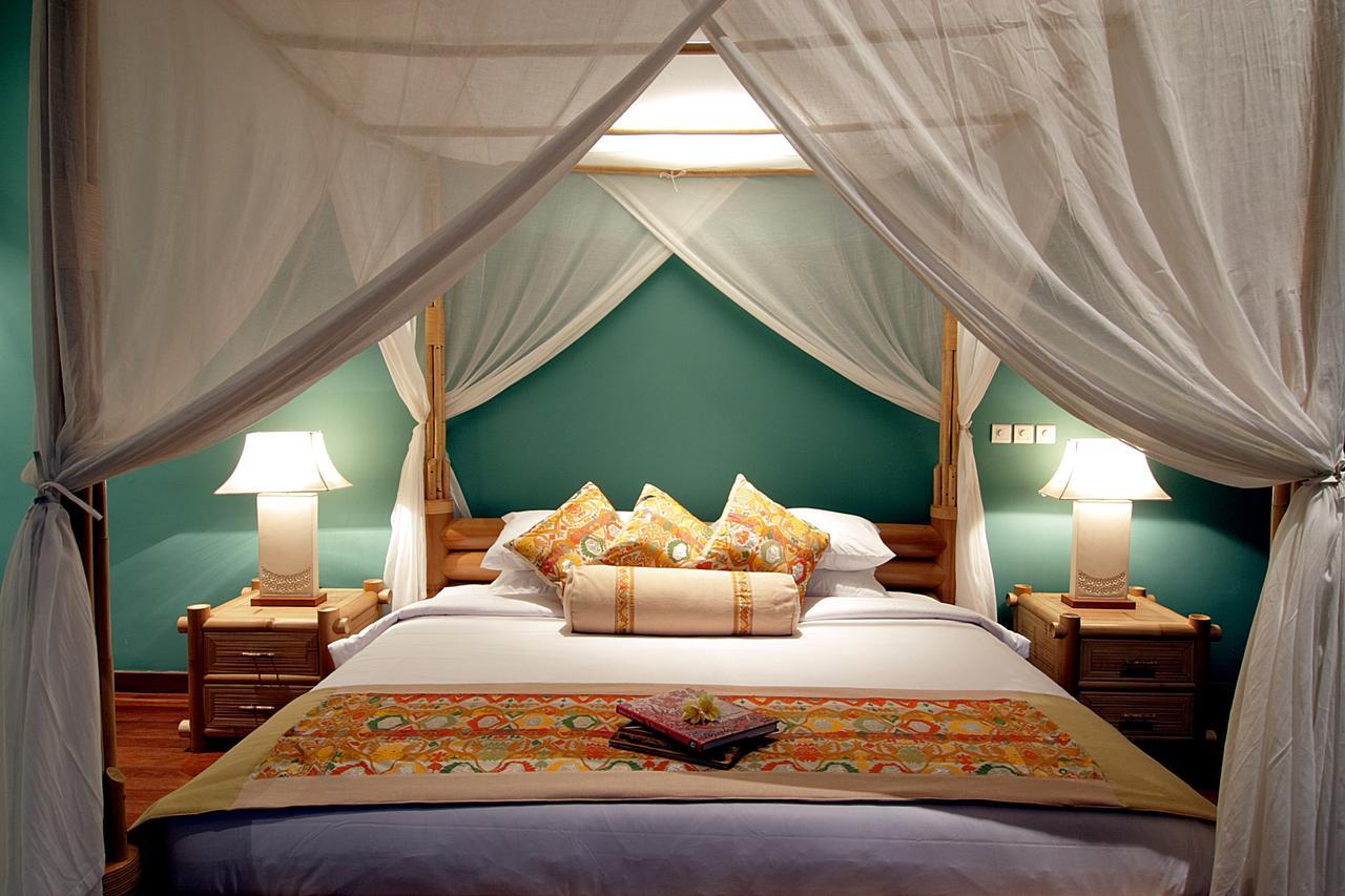 The Longhouse, Jimbaran - Bali Hotel Exterior photo